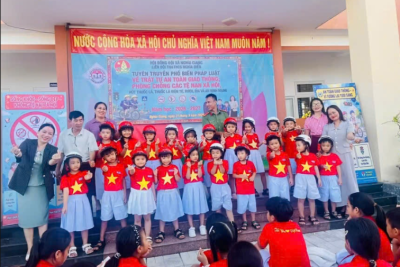 📢 TUYÊN TRUYỀN, PHỔ BIẾN PHÁP LUẬT VỀ AN TOÀN GIAO THÔNG VÀ PHÒNG, CHỐNG TỆ NẠN XÃ HỘI CHO HỌC SINH.